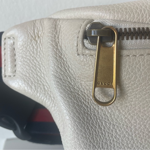 Authentic **GUCCI** BELT BAG!!! Large bum bag, Fanny pack, white Gucci logo - Picture 3 of 14